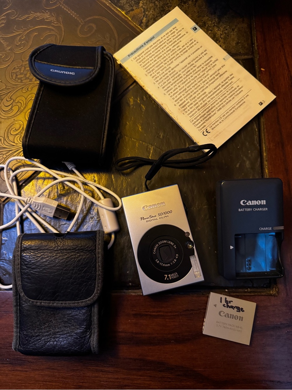 Vintage Canon PowerShot SD1000 digital camera